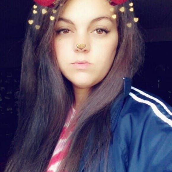 Meet your Posher, Desiree - Picture 1 of 1